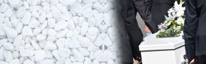 gravier blanc et cercueil blanc